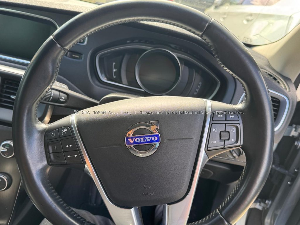 2013 Other Volvo V40 T4 — photo 10 of 14