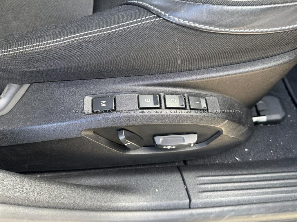 2013 Other Volvo V40 T4 — photo 12 of 14