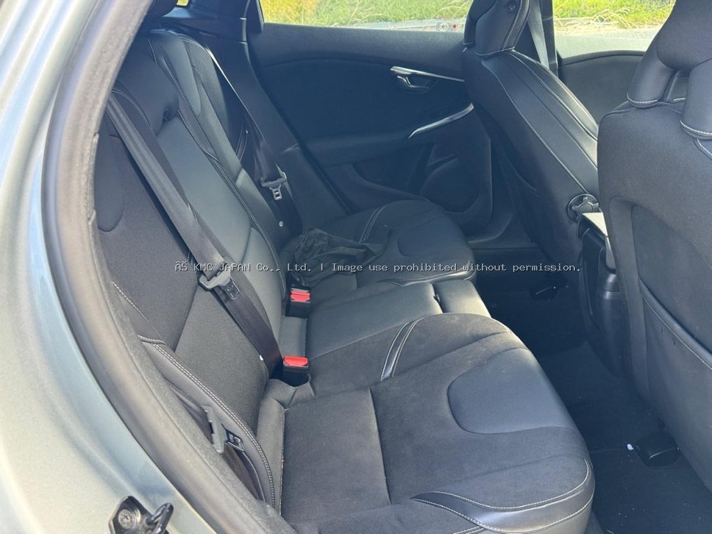 2013 Other Volvo V40 T4 — photo 13 of 14