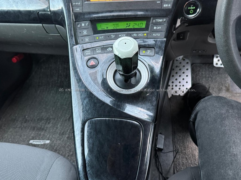 2010 Toyota PRIUS S TAURING SELECTION — photo 2 of 31