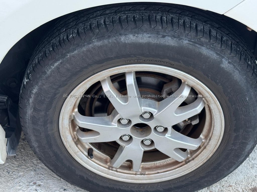 2010 Toyota PRIUS S TAURING SELECTION — photo 15 of 31