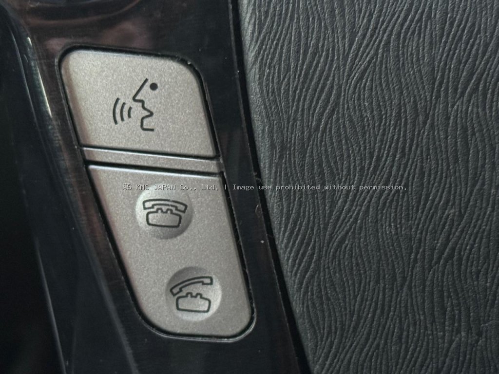 2010 Toyota PRIUS S TAURING SELECTION — photo 19 of 31