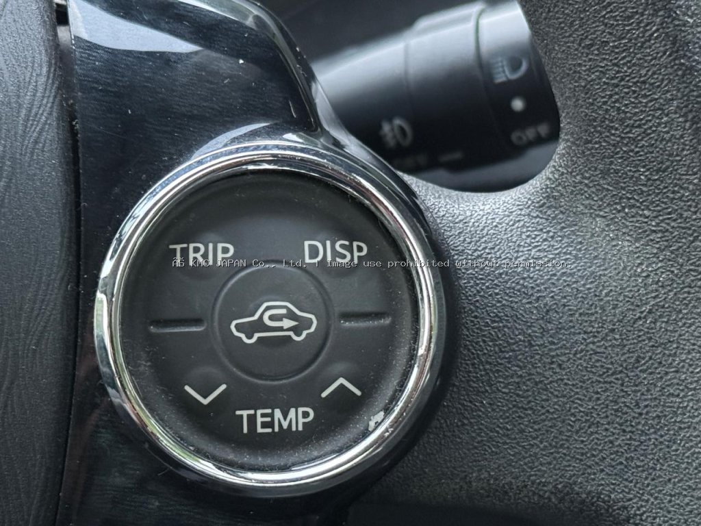 2010 Toyota PRIUS S TAURING SELECTION — photo 20 of 31