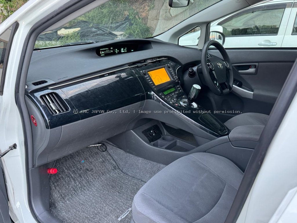 2010 Toyota PRIUS S TAURING SELECTION — photo 30 of 31