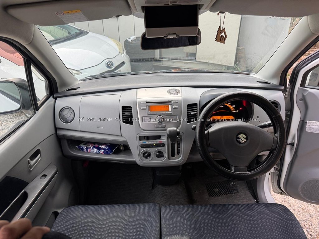 2010 Suzuki Wagon R — photo 7 of 18