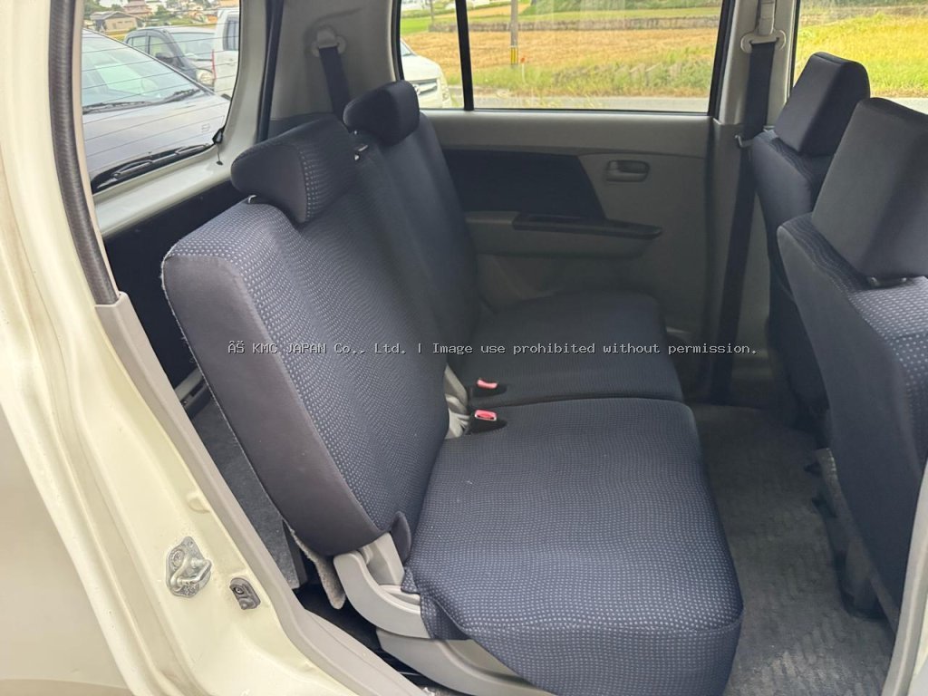 2010 Suzuki Wagon R — photo 10 of 18
