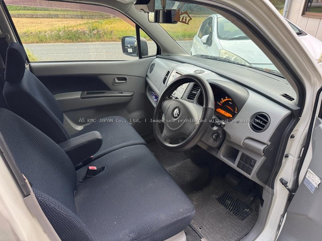 2010 Suzuki Wagon R — photo 11 of 18