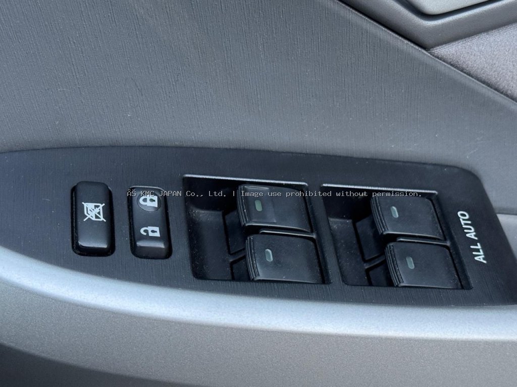 2011 Toyota S Touring Selection — photo 23 of 34