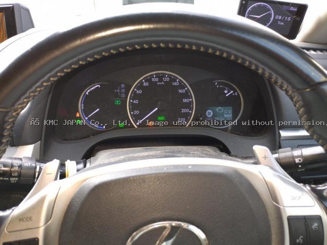 2011 Lexus CT200h VERSION C — photo 2 of 9
