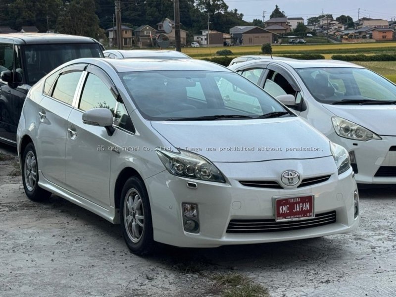 Toyota PRIUS S TAURING SELECTION