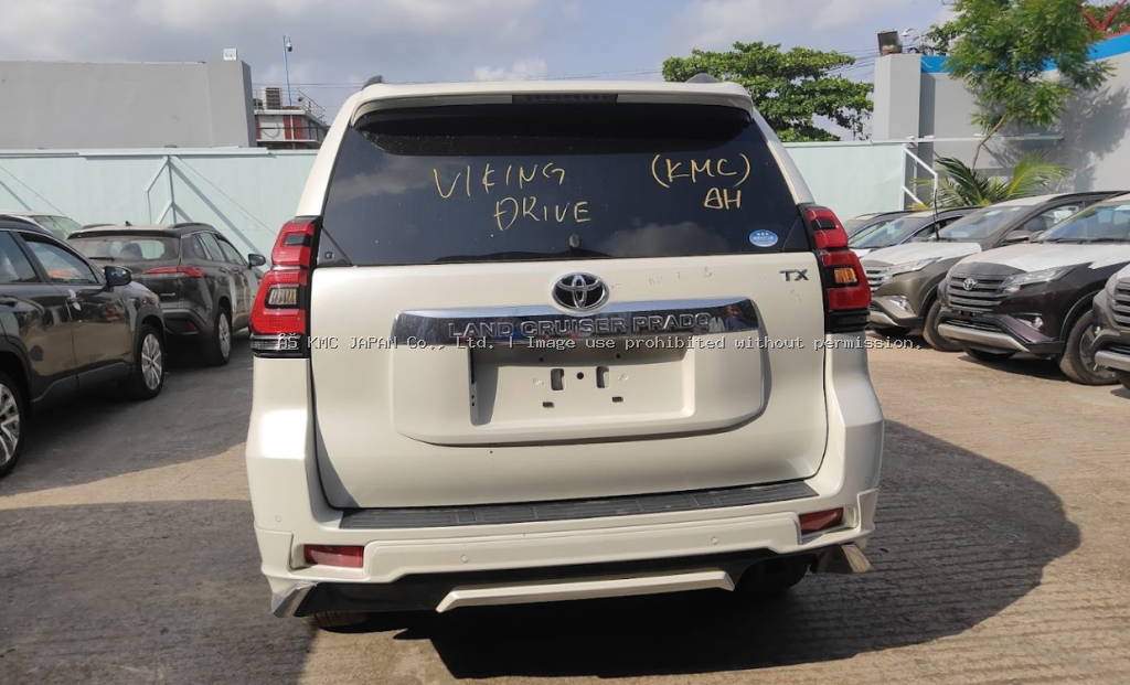 2021 Toyota LAND CRUISER PRADO