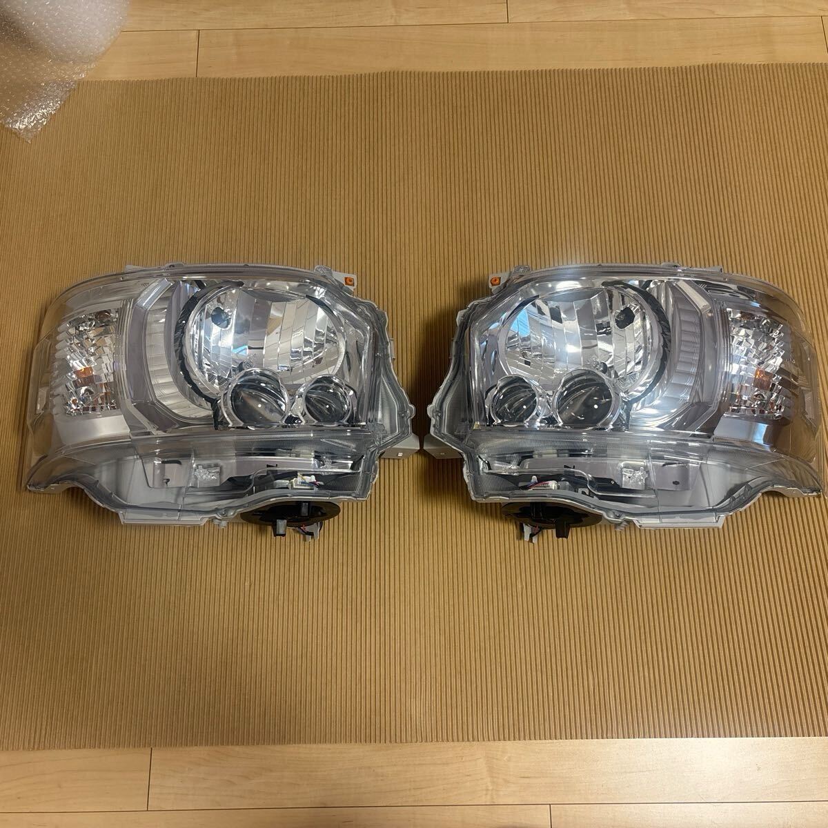Toyota Hiace Super GL Dark Prime II (8th Gen) Genuine Headlights — Removed from New Vehicle