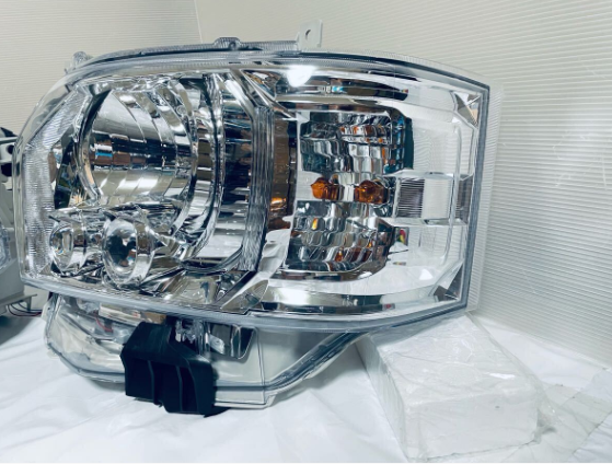 TRH200 Toyota Hiace Headlight (Type 4–7 / Halogen Models)