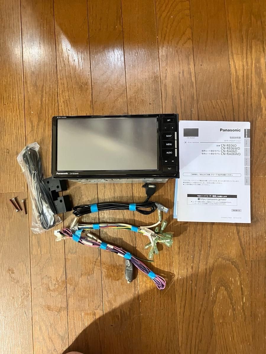 Panasonic Strada CN-RE06WD 7V 776746