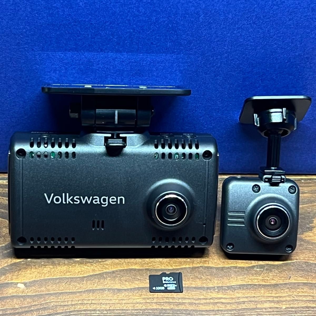 DR-C2-VW dash camera 370356
