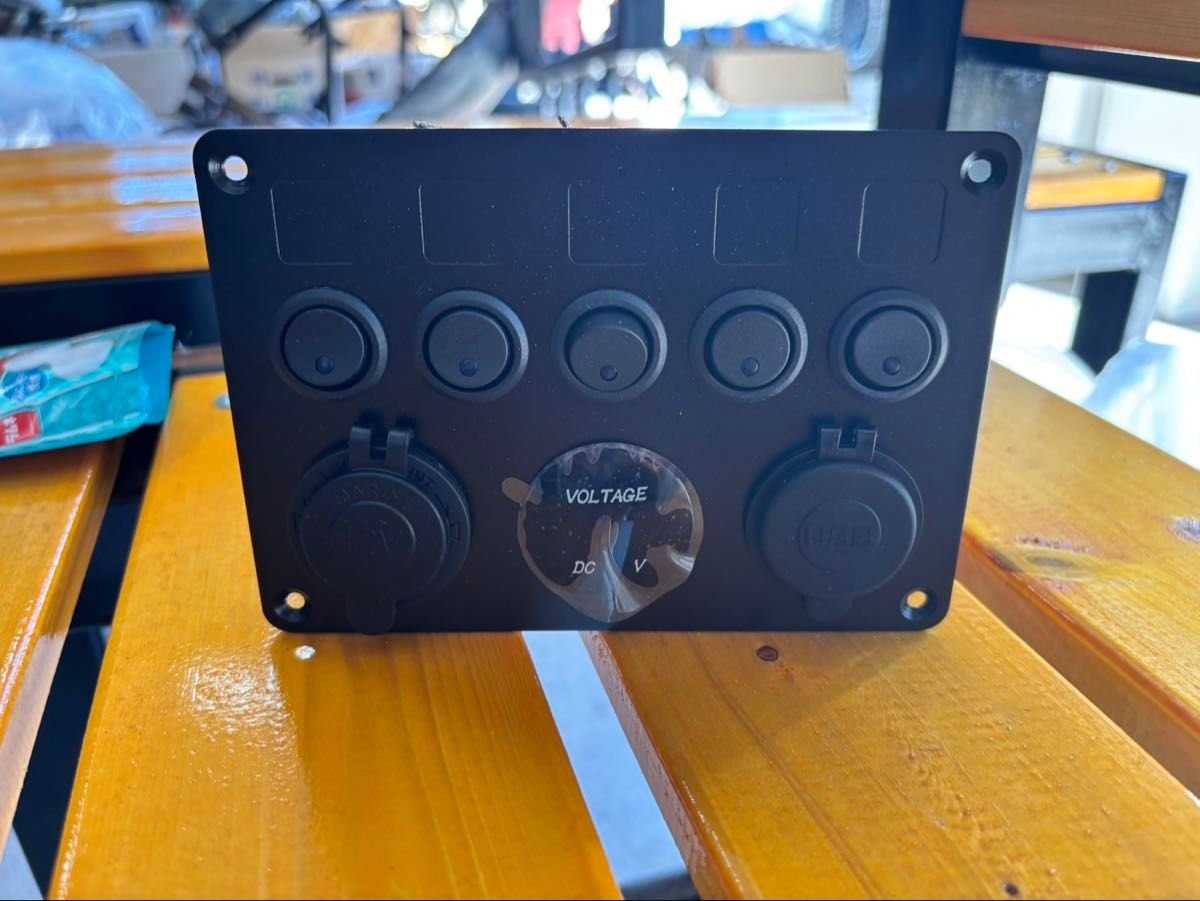 5 USB 12V/24V 432240