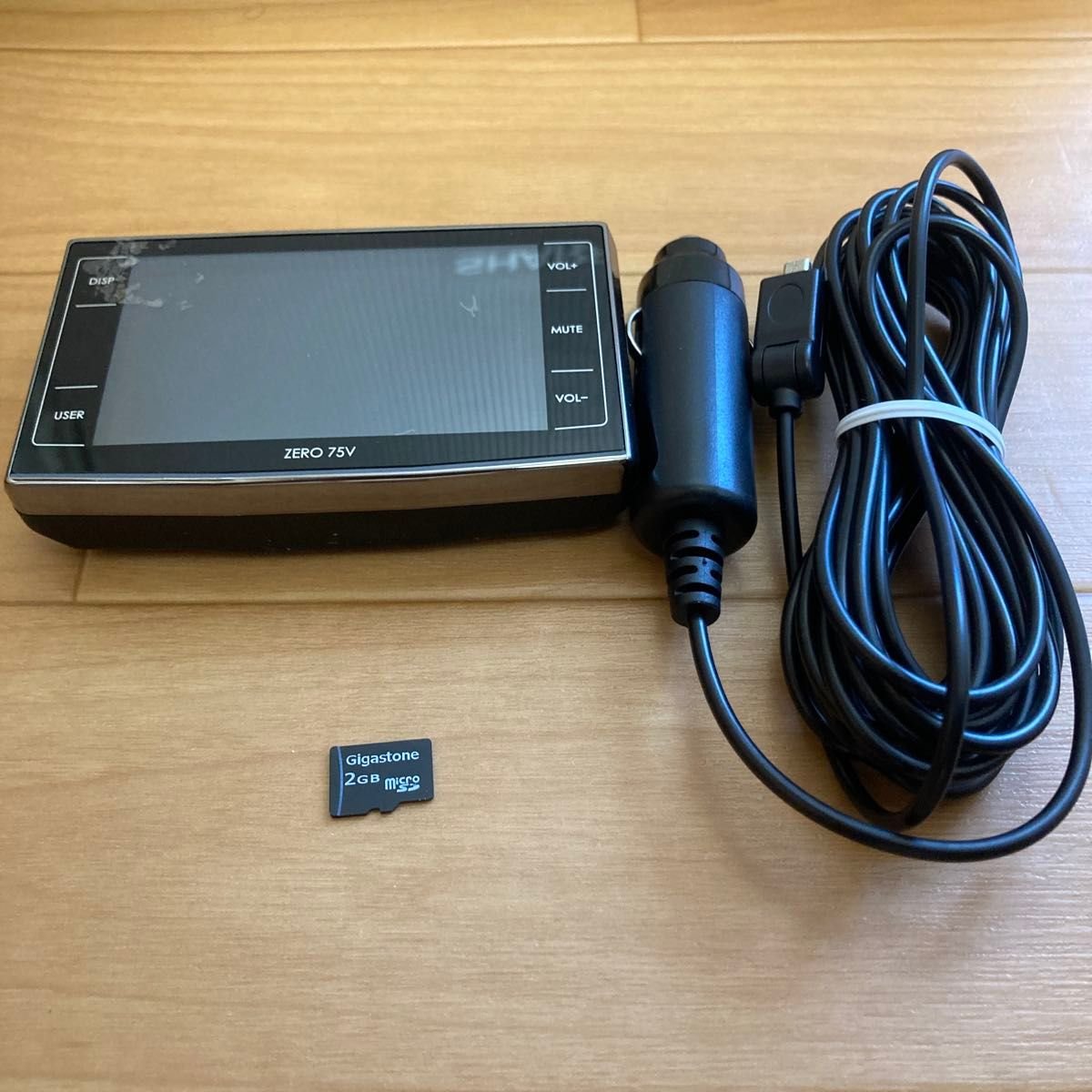 ZERO 75V GPS radar detector 397090