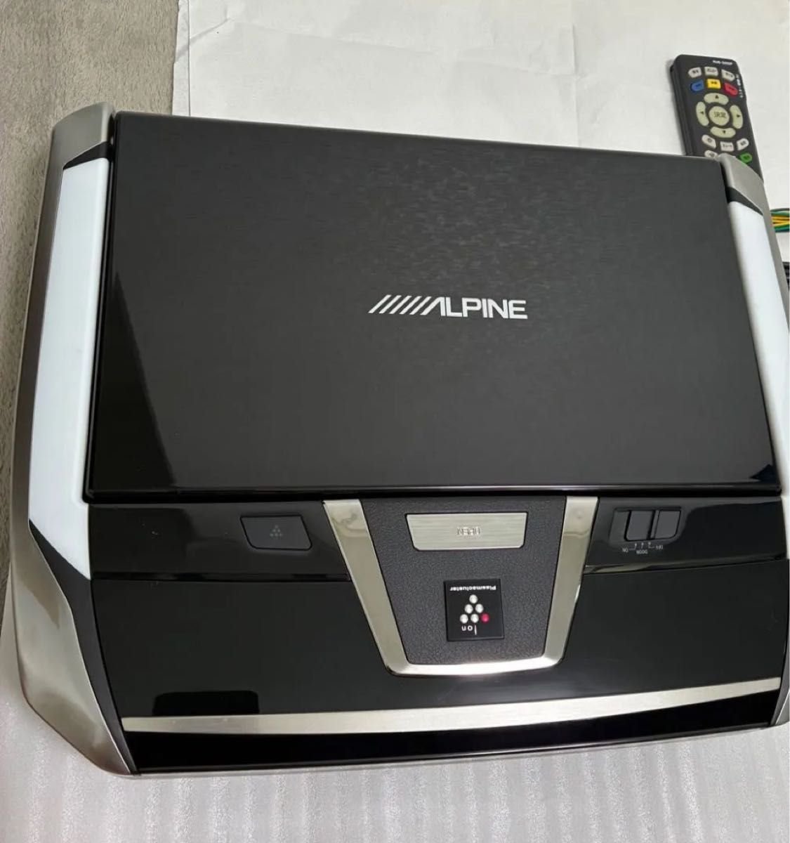 PXH12X-R-AV 12.8 ALPINE HDMI 689898
