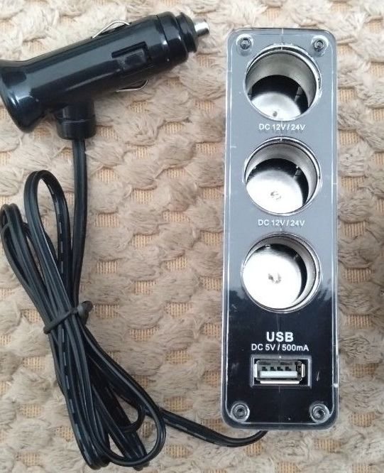 3 - : 12V / 24V- : x3, USB x1