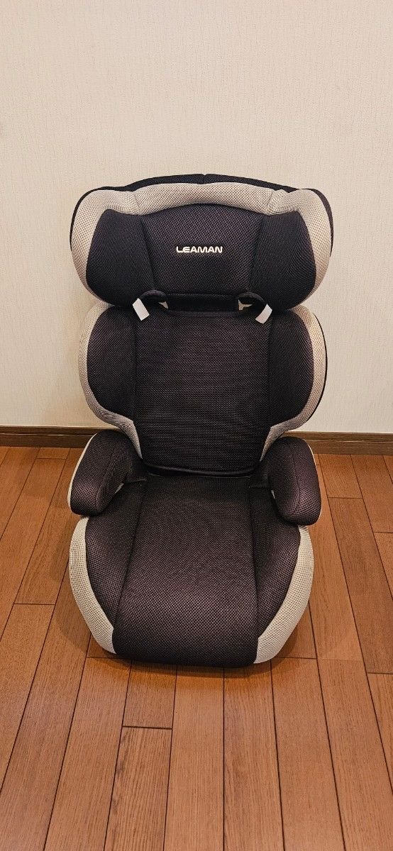 LEAMAN × · Interior Parts