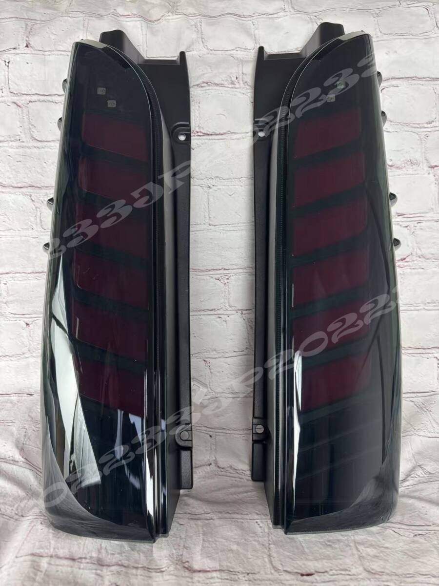 Toyota 200 series Hiace LED left and right set sequential smoke lens ×