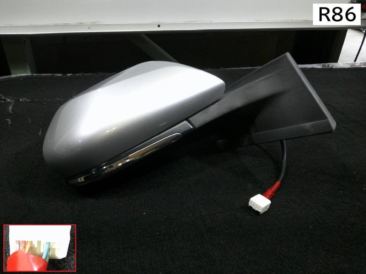 Toyota ZVW50 Prius early model right driver door mirror ASSY power